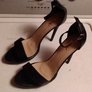 YDN Black Ankle Strap Open Toe High Heels Size 14w